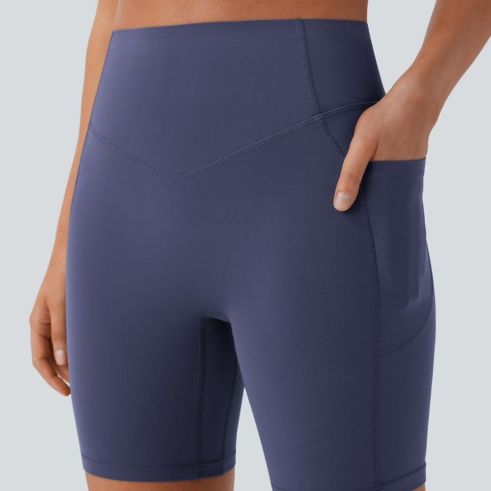 NWOT HALARA UltraSculpt High Waist Scrunch Butt Tummy Shaping Biker Shorts 7''